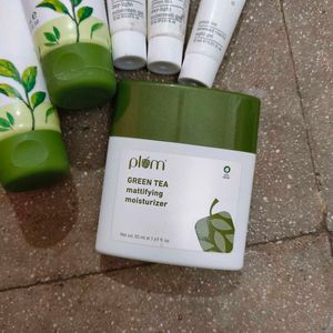 Combo Of Plum Green Tea Skincare Items Kit