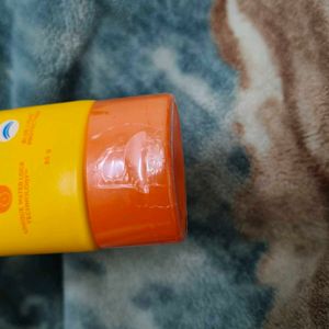 (Sealed) Aqualogica Glow+ Dewy SunscreenSPF 50