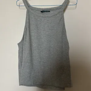 Ribbed Tank