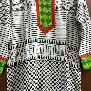 Women Kurta - White Black