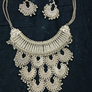 Necklace set