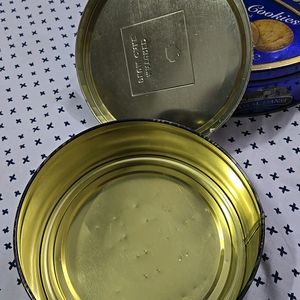 Round tin Boxes For Storage - 3 Nos.