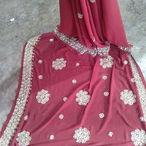 Beautiful Handwork Mehroon Saree🇶🇦with Blouse