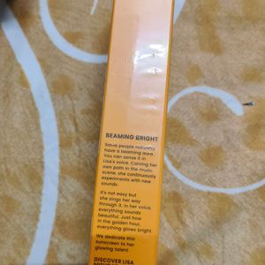 FoxTale Vitamin C & Niacinamide Glow Sunscreen