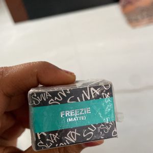 SUVA BEAUTY HYDRA EYELINER - FREEZIE