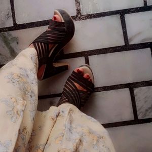 Heels 👠 Sandal