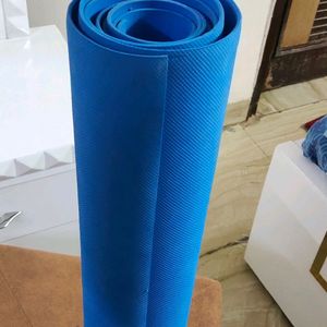 Absolutely New Yoga Mat (Blue 🔵)