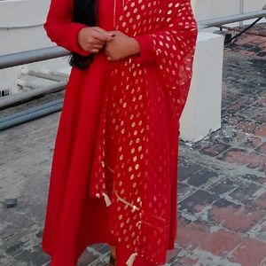 Women's Red Kurta and Dupatta Set