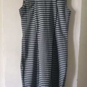FIG : Striped sleeveless dress 😍