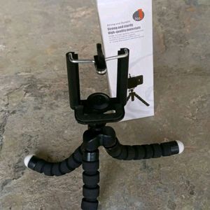 MOBILE HOLDING STAND