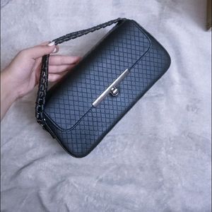 Classy Balck Hand Bag