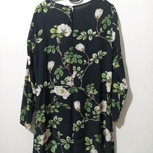 H&M Floral Dress 🖤🤍💚