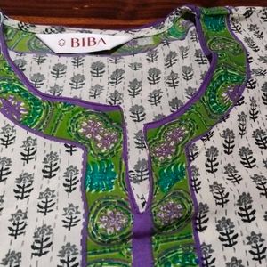 Biba Top With Beautiful Print.