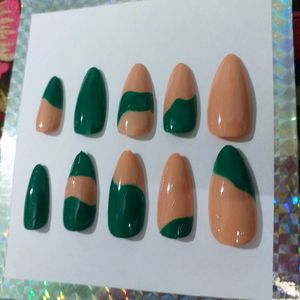 Press On Nails(Jade Splash🍀)