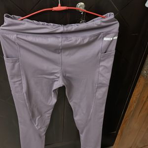 Purple/mauve Active Jegging