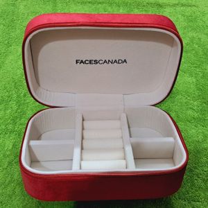 ♥️Faces Canada Red Jewellery Organiser Box♥️