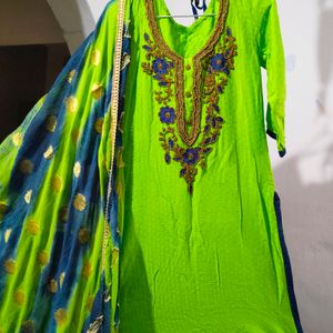 Salwar Suit With Heavy Dupatta.