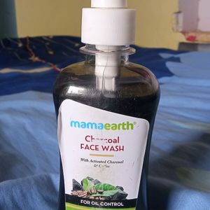 mamaearth Charcoal Face Wash