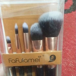 Makeup Brush