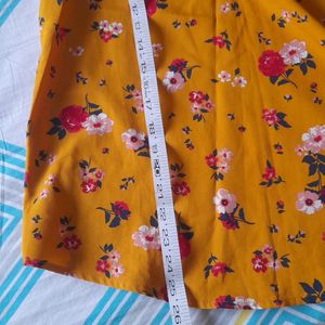 Beautiful Mustard Brand New Top