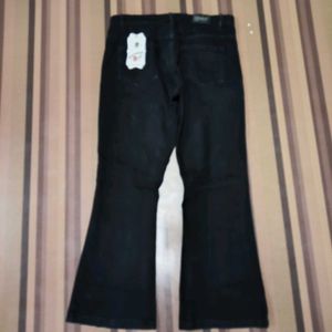 Z-57 Size 32 Flared Women Denim Jeans