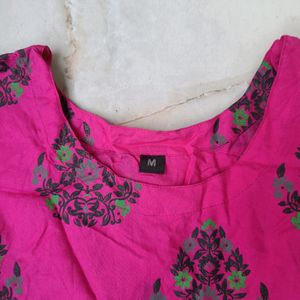 Women Rayon Rani Colour Dress ( M )