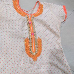 Fashionable Orange Kurti