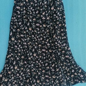 Floral Print Side Slit Medi Skirt