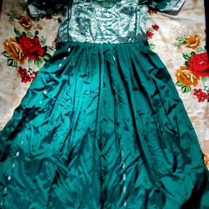 Dark Green Stritched Long Gown | Size 36