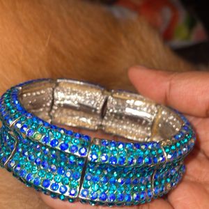 Blue Stone Elastic Metal Bracelet