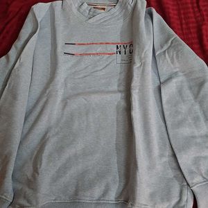 SweatShirt Full Sleeves Like New