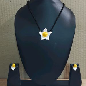 Brand New Clay Flower Pendant Necklace Jewellery