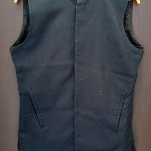 Sleeveless Jacket