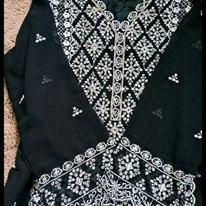 Pakishtani Suit Price Drop