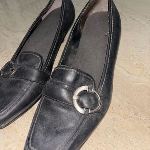 Black Office Kitten Pumps