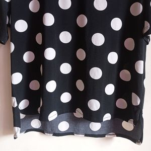 Thrift Polka dots round neck T Shirt.