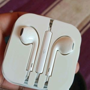 New Unused Earphones With Cover box