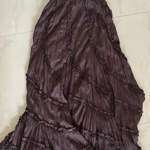 Long Skirt With Frills Design