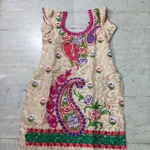 Sirf 200rs Mein Only 1 Time Used Beautiful Kurti