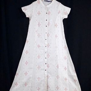 Avaasa Aline White Kurtha