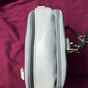 Elegant Slingbag Cum Backpack