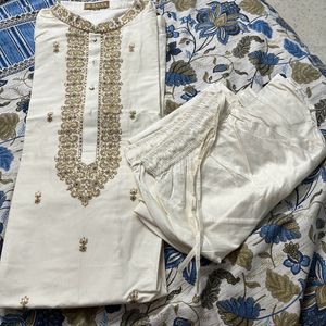 Tasva Cream Kurta Set With Embroidery