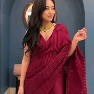 😍 Beautiful Pleted Saree..