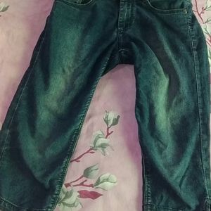 Girls Capri Jeans / 9-10 Yrs