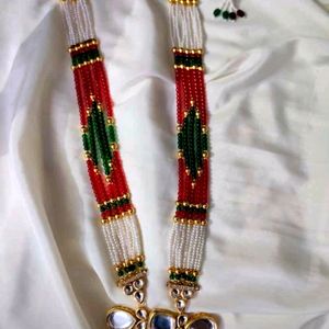 Stunning Necklace With Long Multicolour Chain .