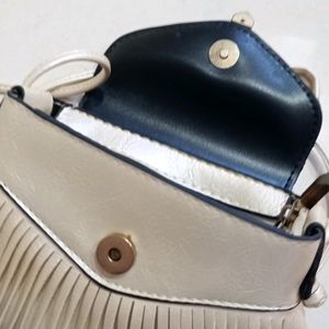 Cute Aesthetic Off White Sling Bags For Women