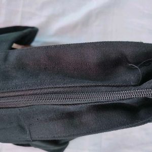 Black Spacious Medium Tote Bag