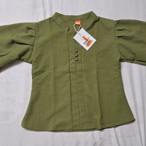 OLIVE BALLOON SLEEVE TOP