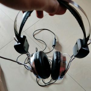 Headphone