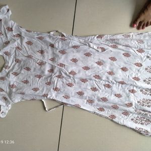 White Kurti